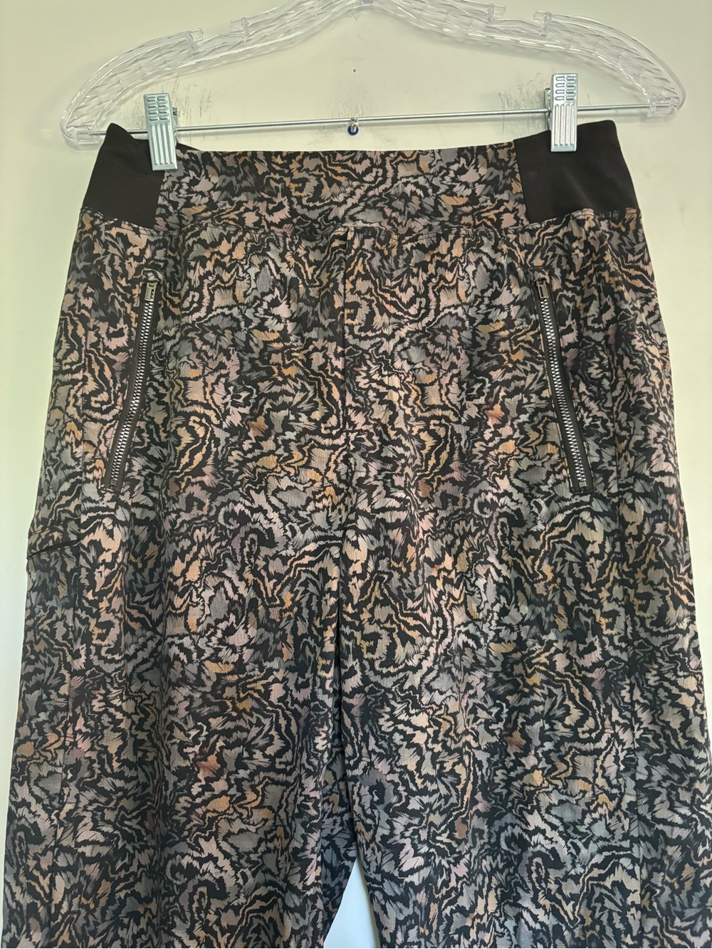 Athleta Pants with a Pattern - EUC